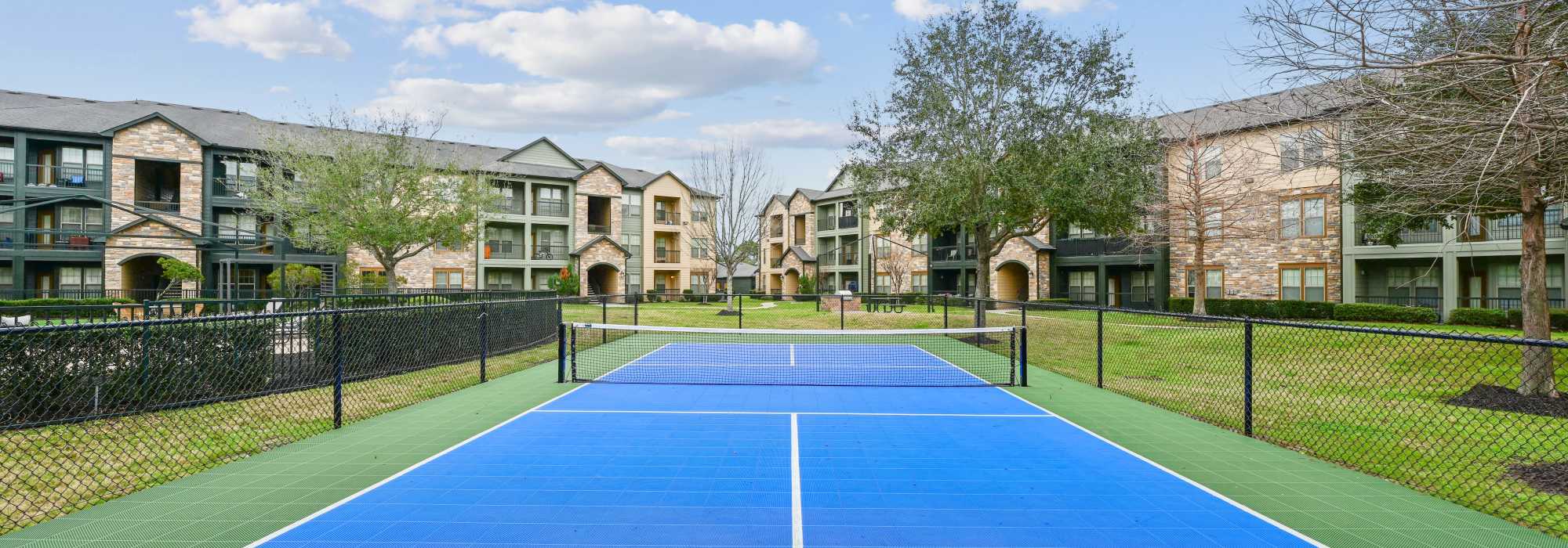 Amenities at Barron Park in Pearland, Texas