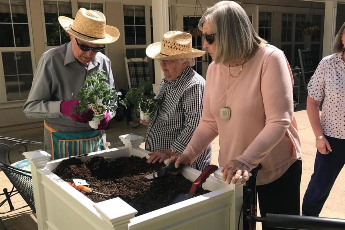Seniors gardening at Parsons House Preston Hollow in Dallas, Texas
