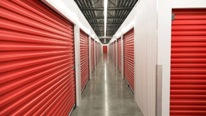 Can i grow weed in a storage unit