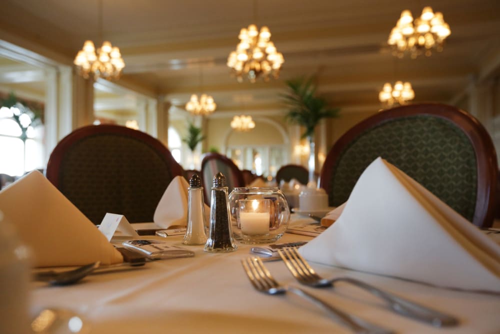 A well decorated dining room table at The Chamberlin in Hampton, Virginia