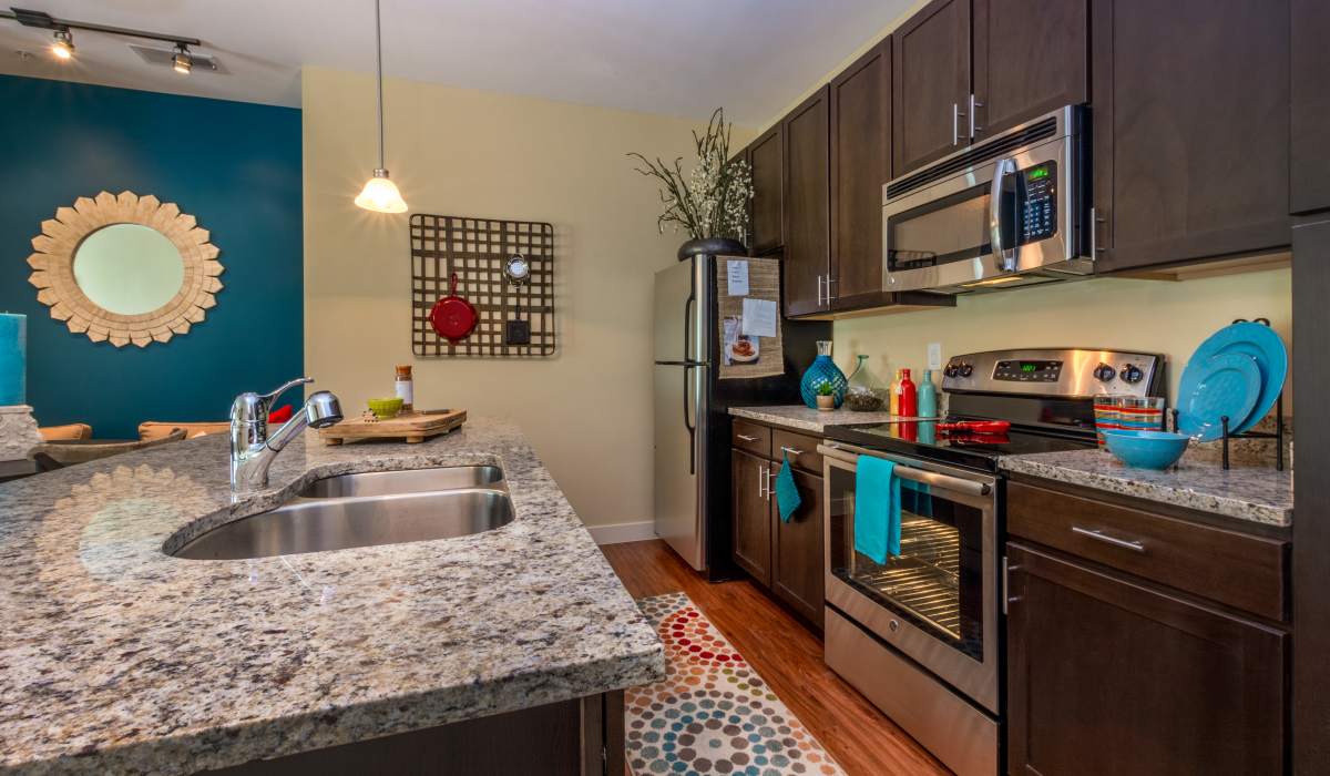 A well equipped kitchen at Promenade Pointe, Norfolk, Virginia