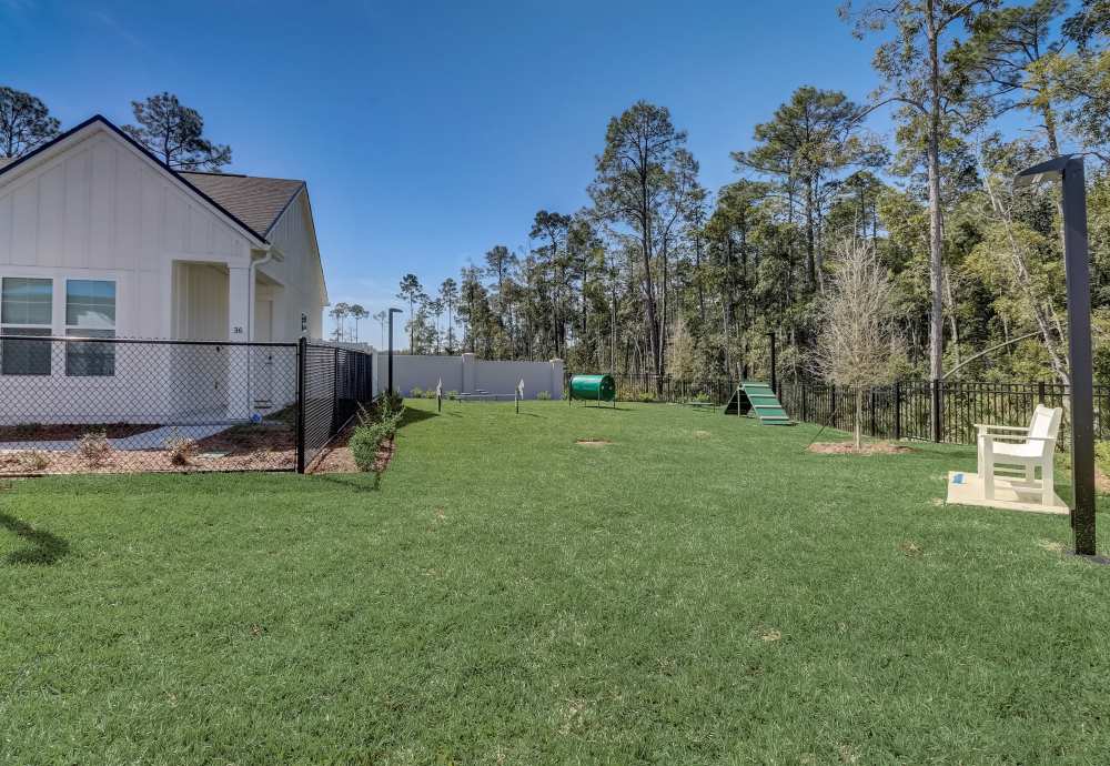 Beautiful green lawns on our grounds at Cottage Street at eTown in Jacksonville, Florida