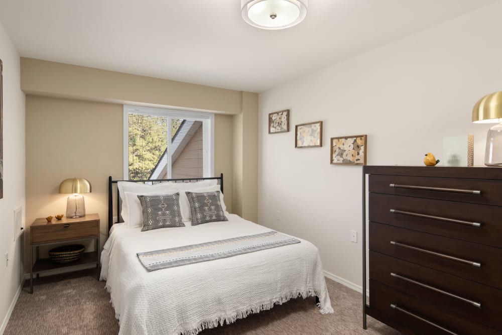 Bedroom at Touchmark on South Hill in Spokane, Washington