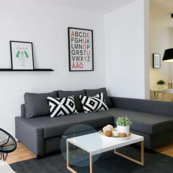 View photo gallery at Flores Gardens in San Mateo, California