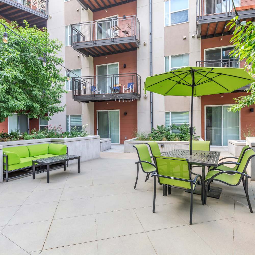 Outdoor sitting area for the community at Park Place Olde Town Apartments in Arvada,Colorado