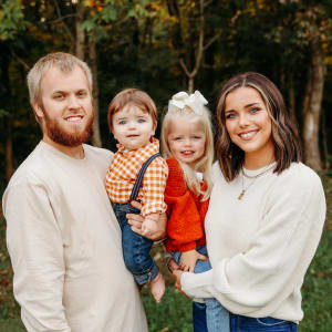 Kyleigh and family at Legacy Living Jasper 