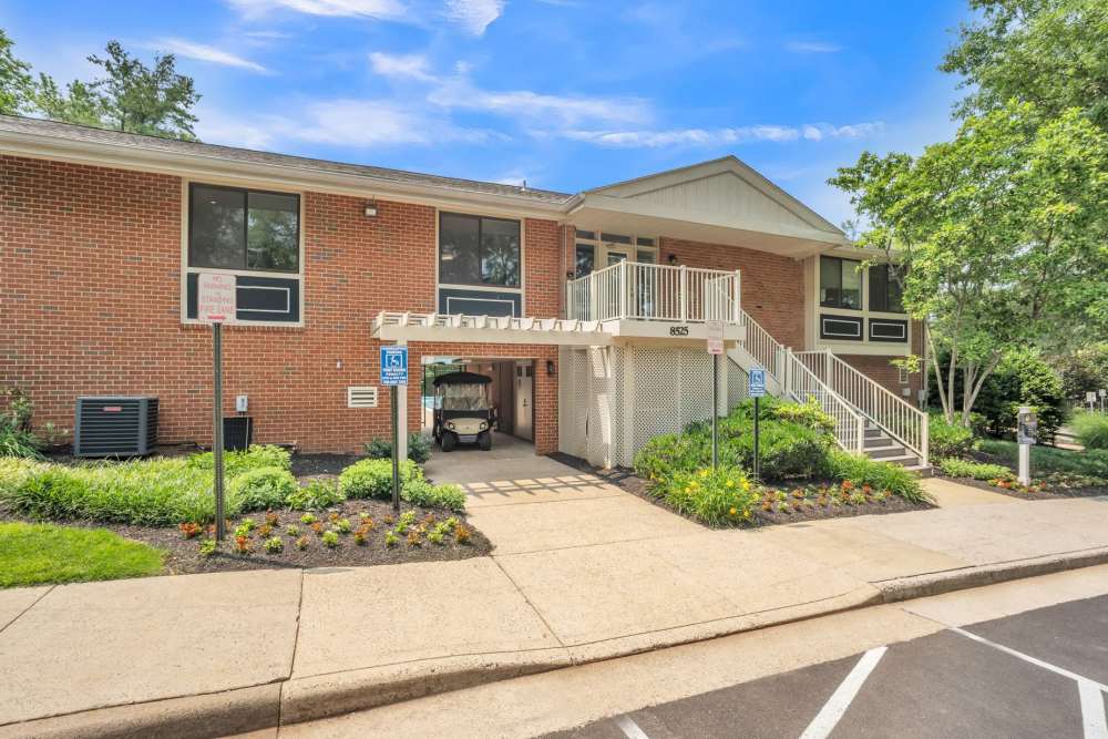 Leasing office at Eagle Rock Apartments at West Springfield in Springfield, Virginia