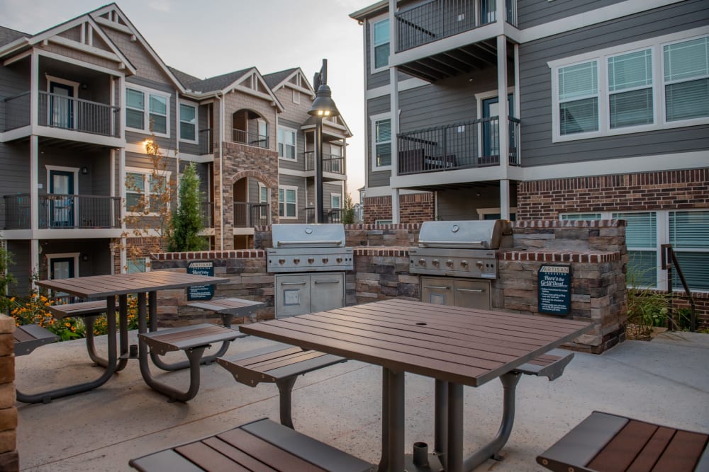 Community gilling and picnic area in Artisan Crossing's clubhouse in Norman, Oklahoma