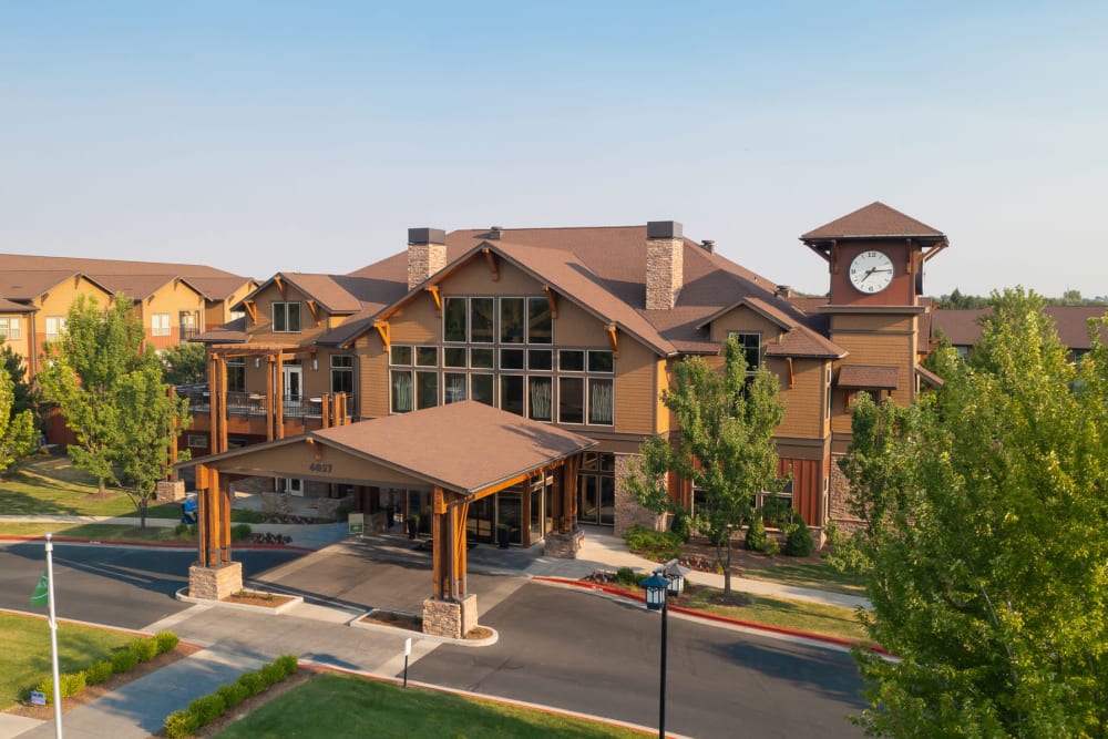 Building exterior at Touchmark at Meadow Lake Village in Meridian, Idaho