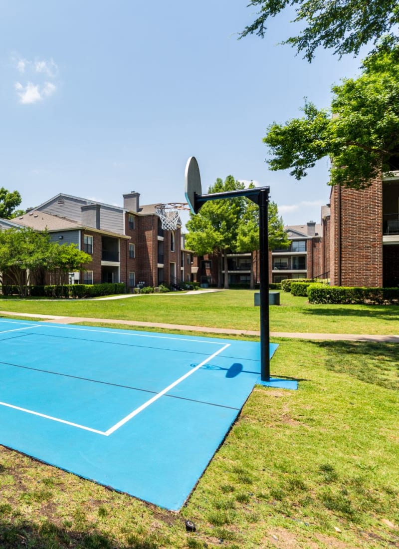Basketball courts at Marquis at Legacy in Plano, Texas