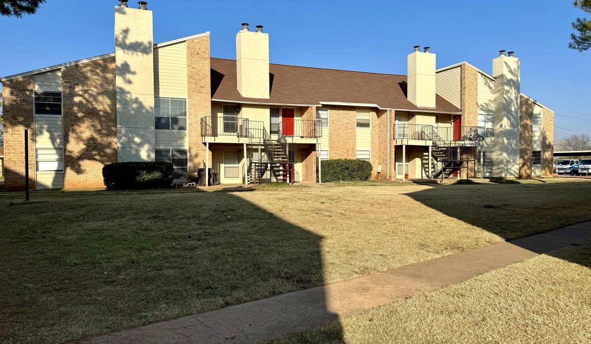 Exterior of an apartment building at Fountaingate in Wichita Falls, Texas