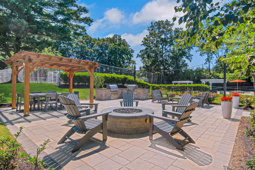 Grill and picnic area at Eagle Rock Apartments at Malvern in Malvern, Pennsylvania