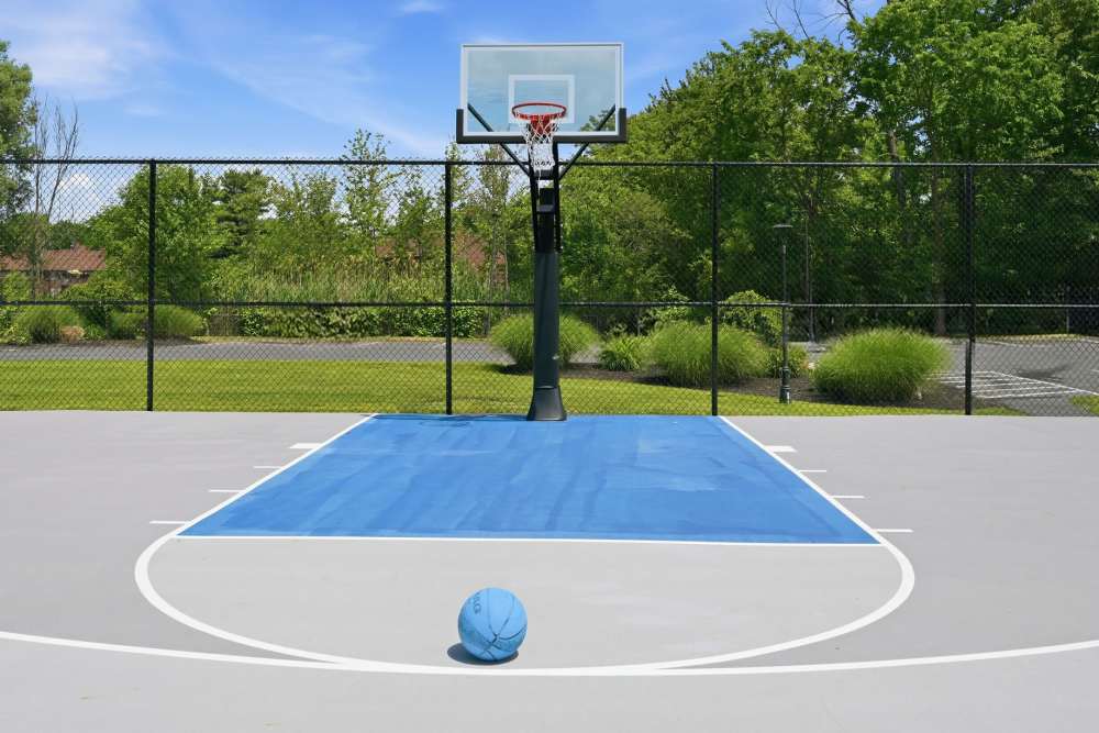 Basketball court at Eagle Rock Apartments at Mohegan Lake in Mohegan Lake, New York