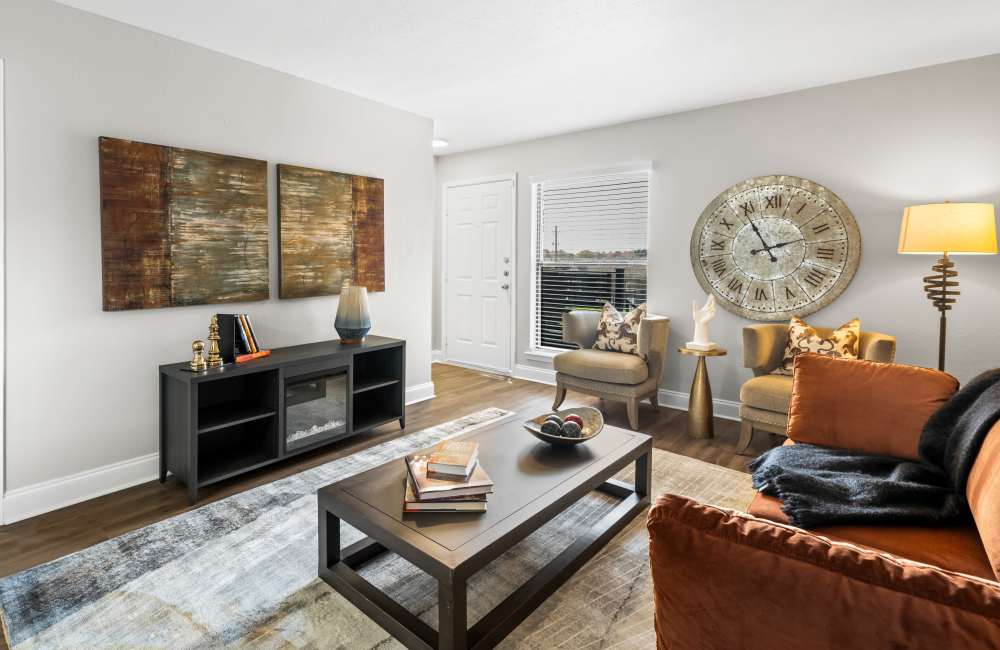 Living room with couch, table and a small window at Lavera At Lake Highlands in Dallas, Texas, 