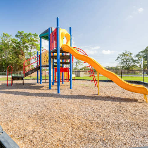 View amenities at Mission Pointe in Jacksonville, Florida