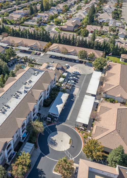 View amenities at Westwood Bluffs in Fresno, California