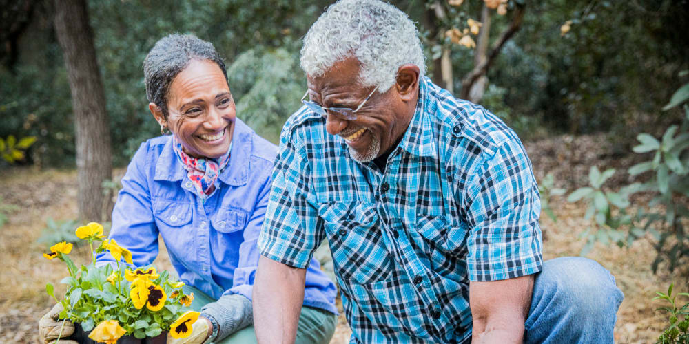 Couple gardening at Mission Ridge in Springfield, Missouri