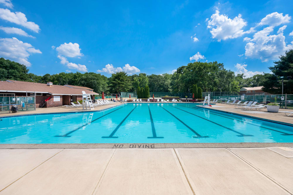 Swimming Pool at Glenwood Apartments in Old Bridge, New Jersey