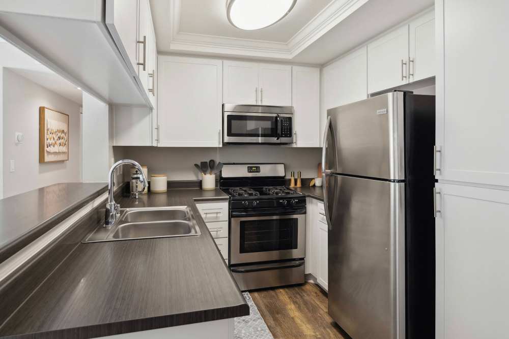 Apartment kitchen at Shadow Ridge Apartment Homes in Simi Valley, California