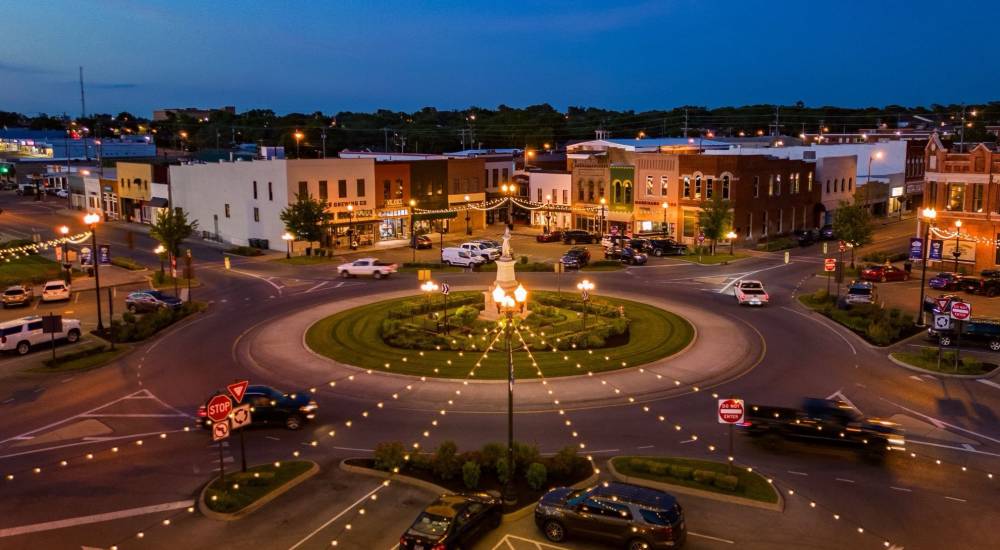 Resident shopping near Westgate Apartment Homes in Lebanon, Tennessee