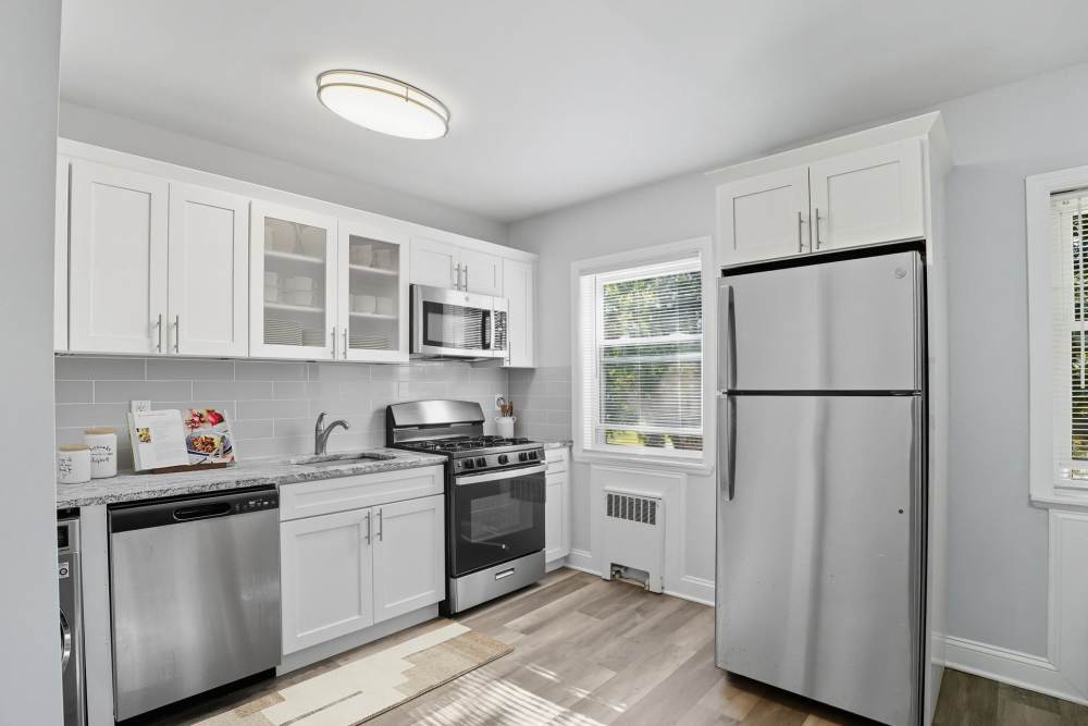 Modern kitchen area at Eagle Rock Apartments at Huntington Station in Huntington Station, New York