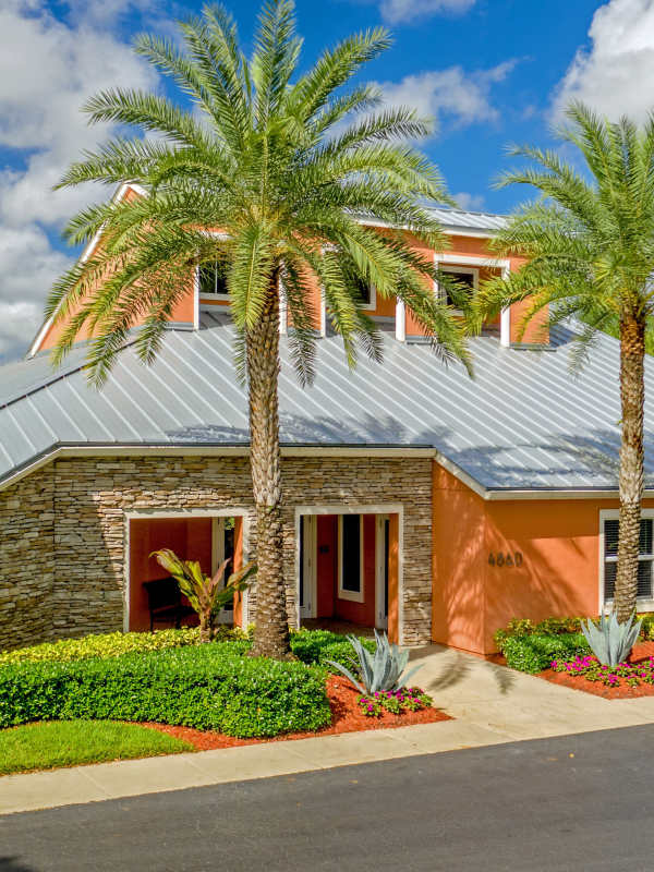 Building exterior at Visions at Willow Pond apartments in West Palm Beach, Florida
