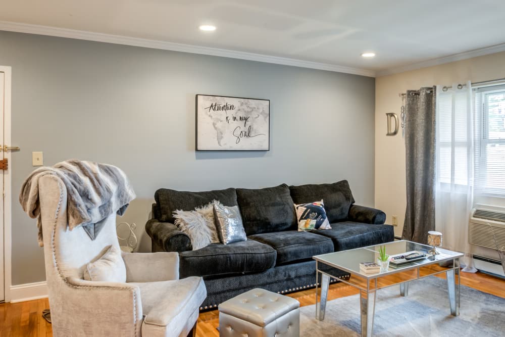 Photos of Pompton Gardens in Cedar Grove, New Jersey