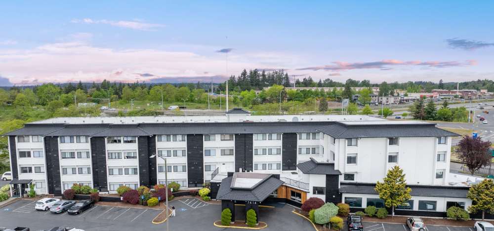 Modern studio apartments convenient to I5 at Thea Apartments in Tacoma, Washington