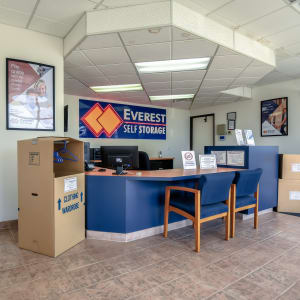 Learn About Everest Self Storage 