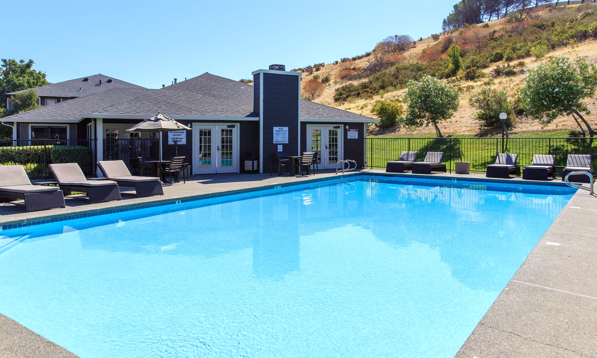 outdoor pool at The Pointe in Fairfield, California