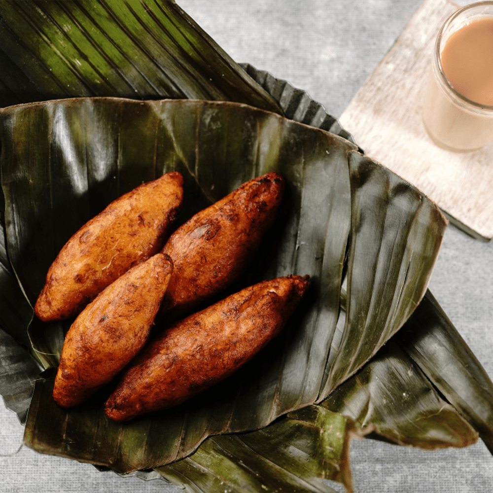 Chicken wings on some leaves at Tortola in Zephyrhills, Florida