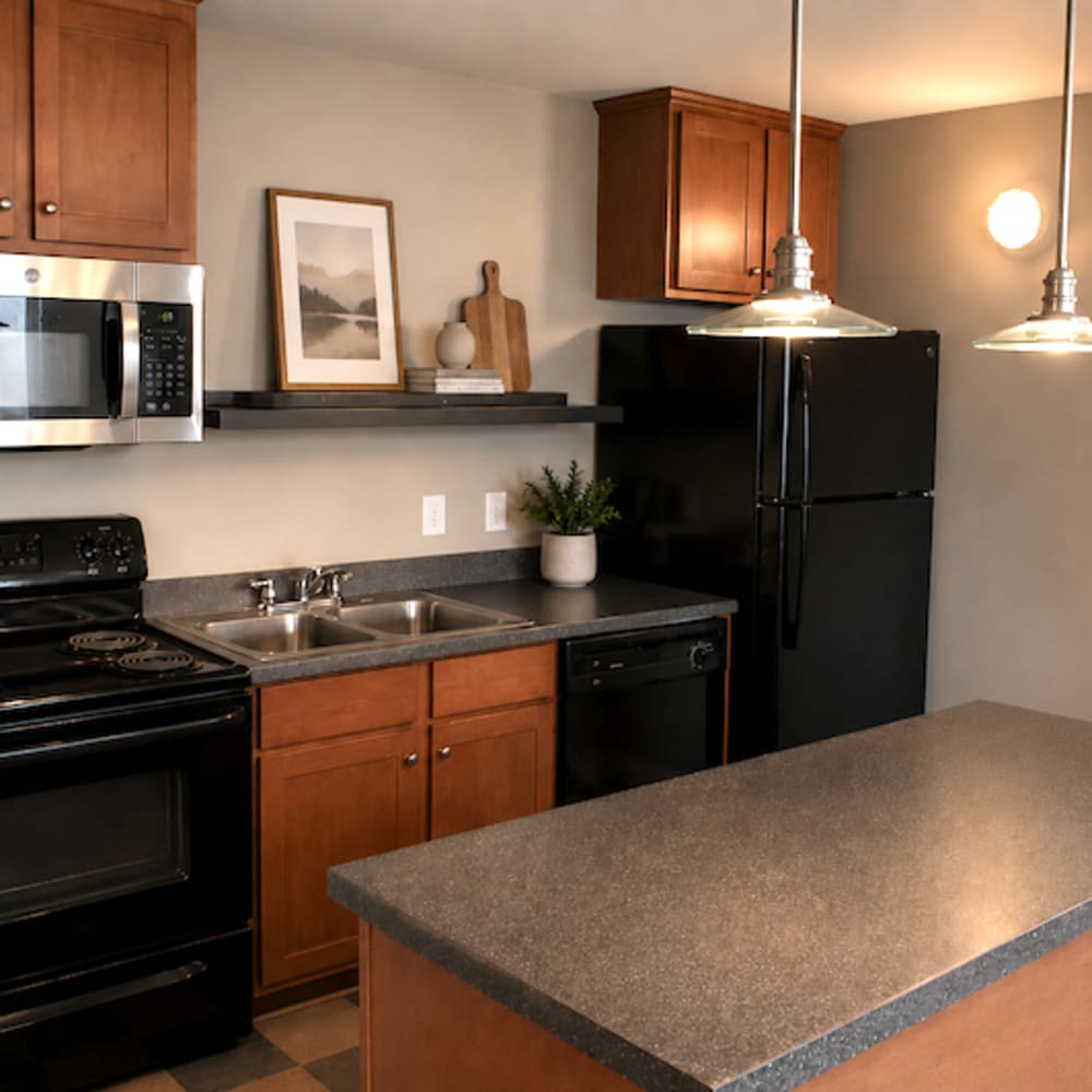 Living and kitchen at Stockbridge Apartments in Des Moines, Iowa