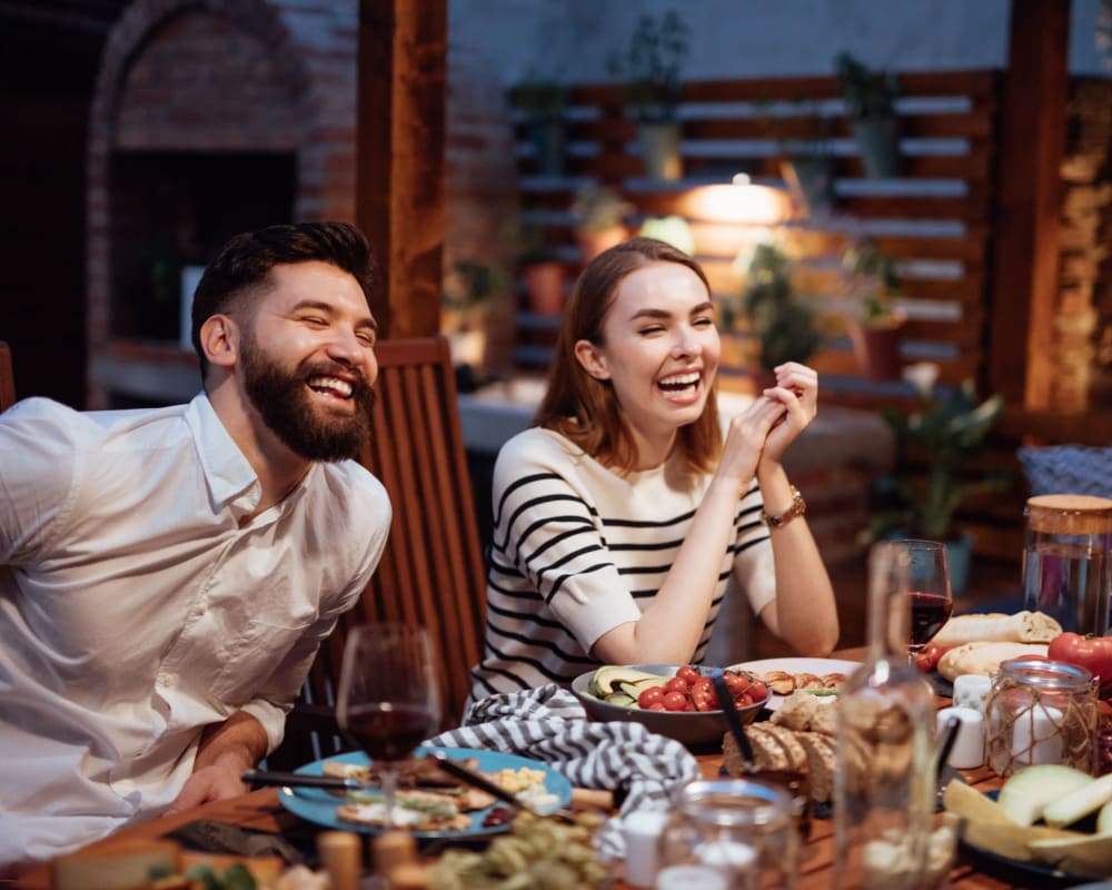 Residents dining near Hidden Acres East in Columbus, Ohio