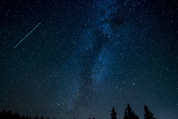 Meteor shower at {{location_name}}