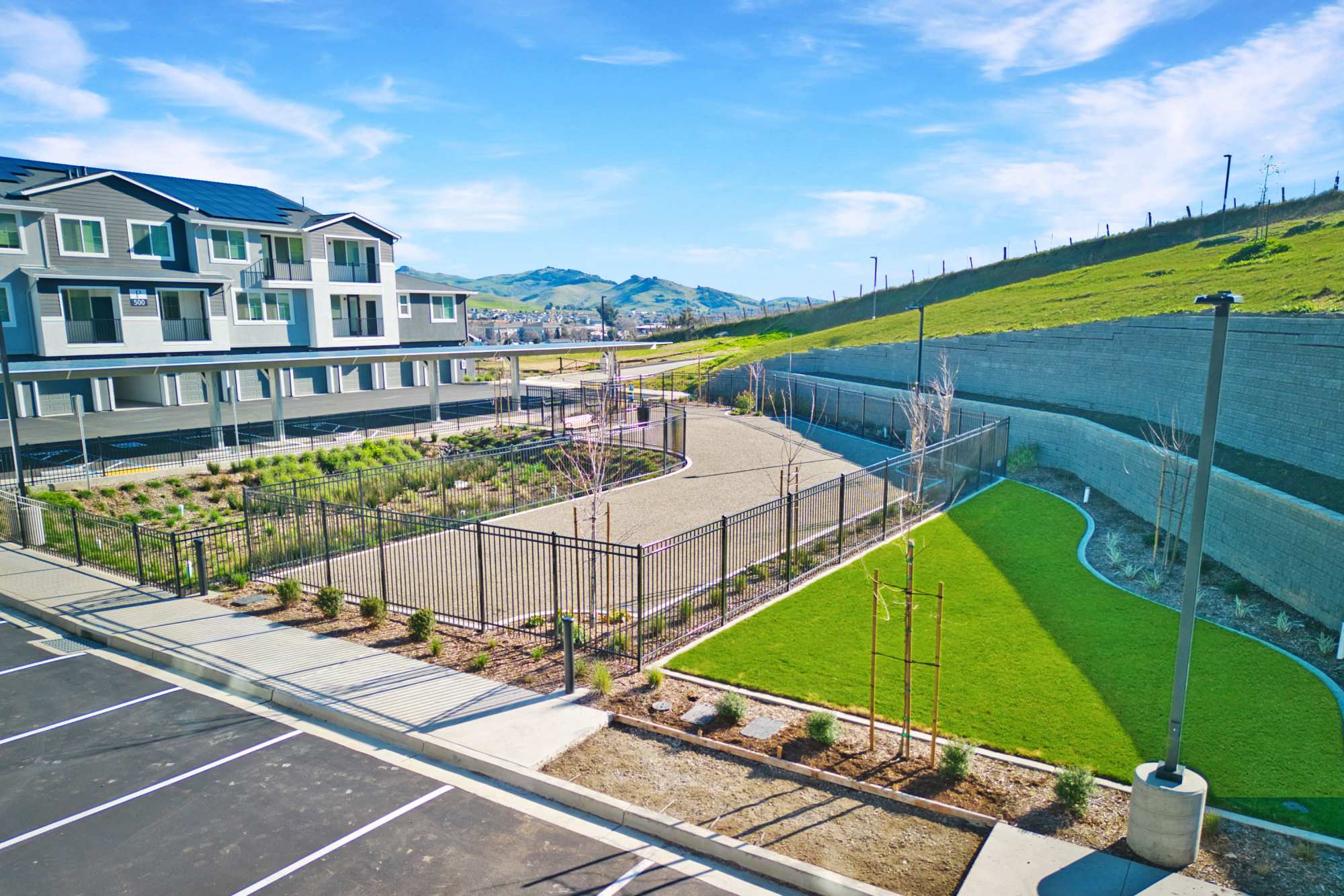 Exterior of Beautiful Landscaping and Pet Park at Domaine at Napa Junction in American Canyon, California