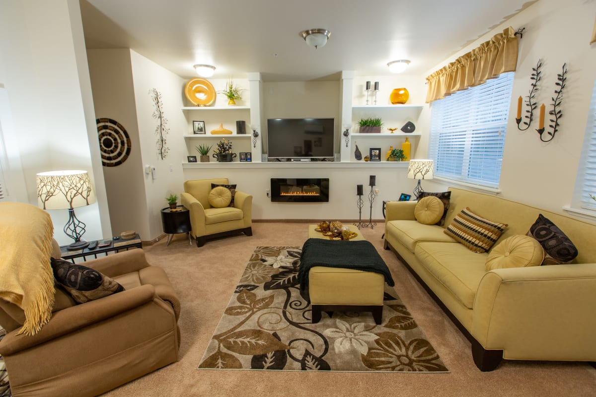 Spacious bedrooms at Osprey Heights Gracious Retirement Living in Valrico, Florida