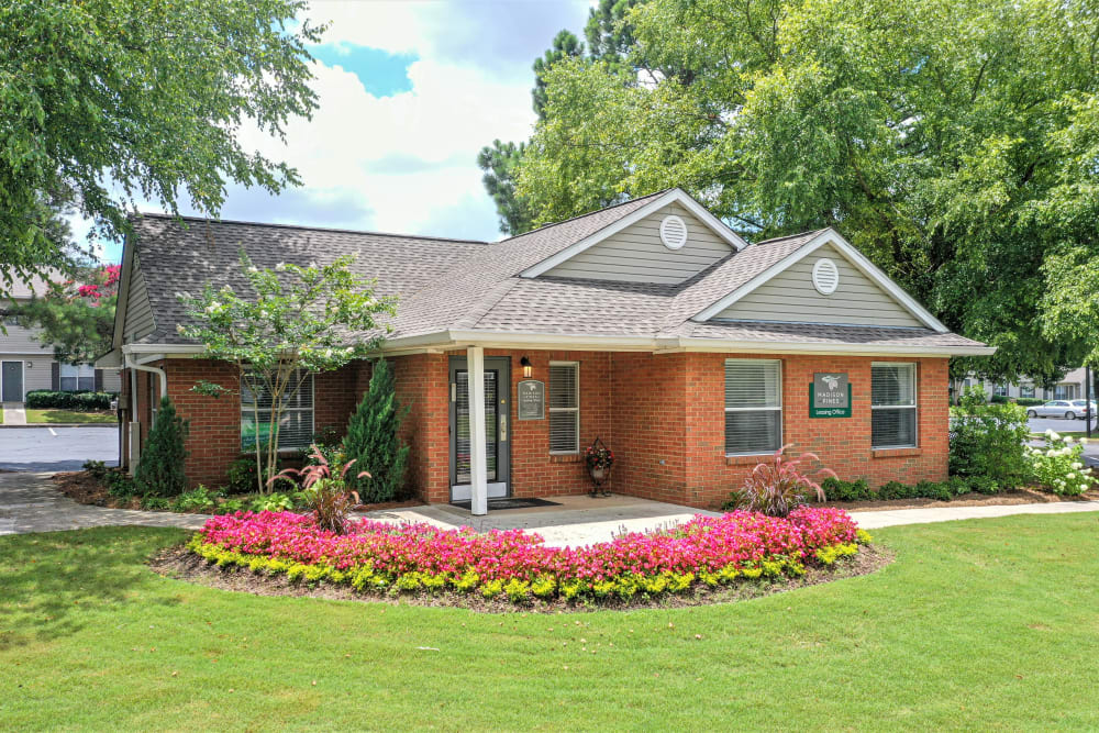Community center at Madison Pines Apartment Homes in Madison, Alabama