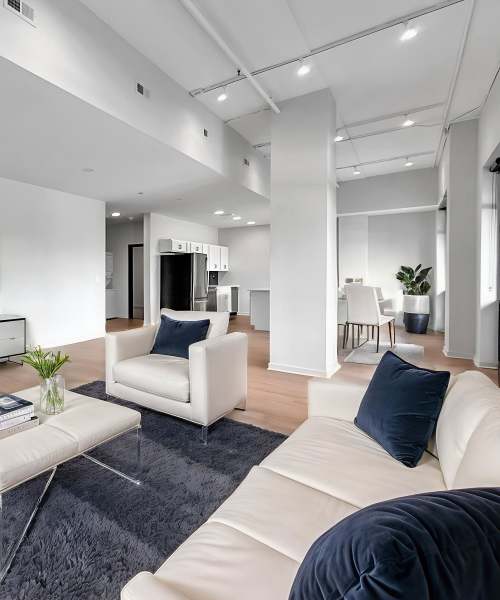 Spacious living area at Cityville on 9th in Des Moines, Iowa