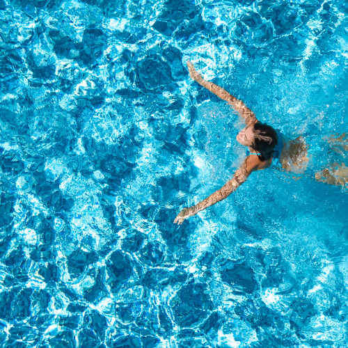 Resident swimming at Zinc 1501 in Sacramento, California