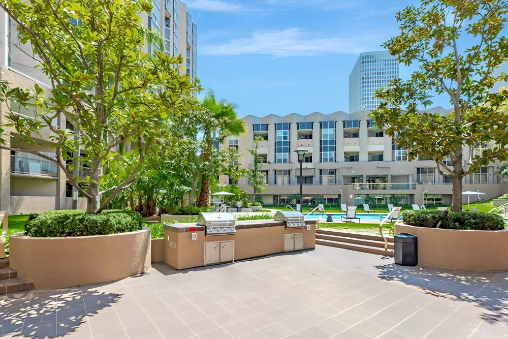 Main entrance to Promenade Towers in Los Angeles, California