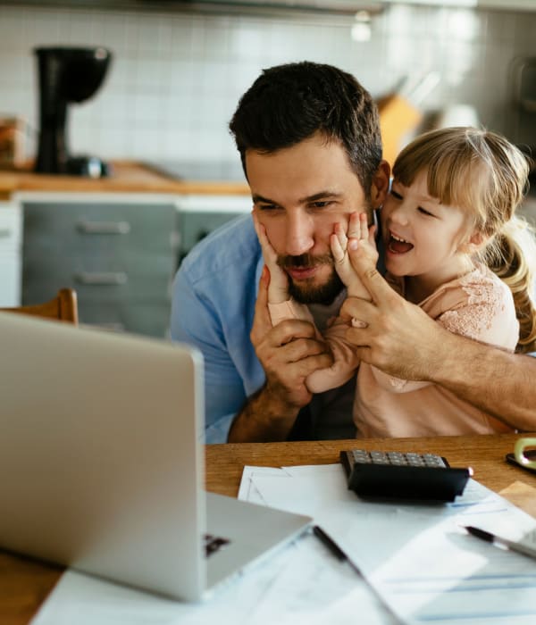 Pay online with Neighborhood Storage
