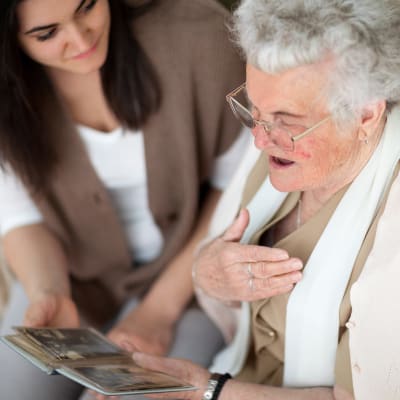 Memory care at The Hearth at Hendersonville in Hendersonville, Tennessee