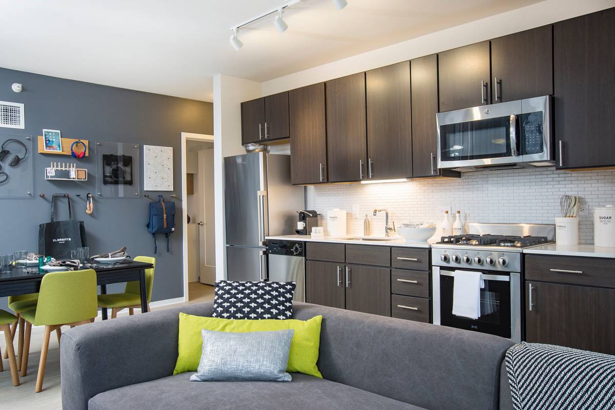 Well-furnished studio apartment at Exhibit On Superior in Chicago, Illinois