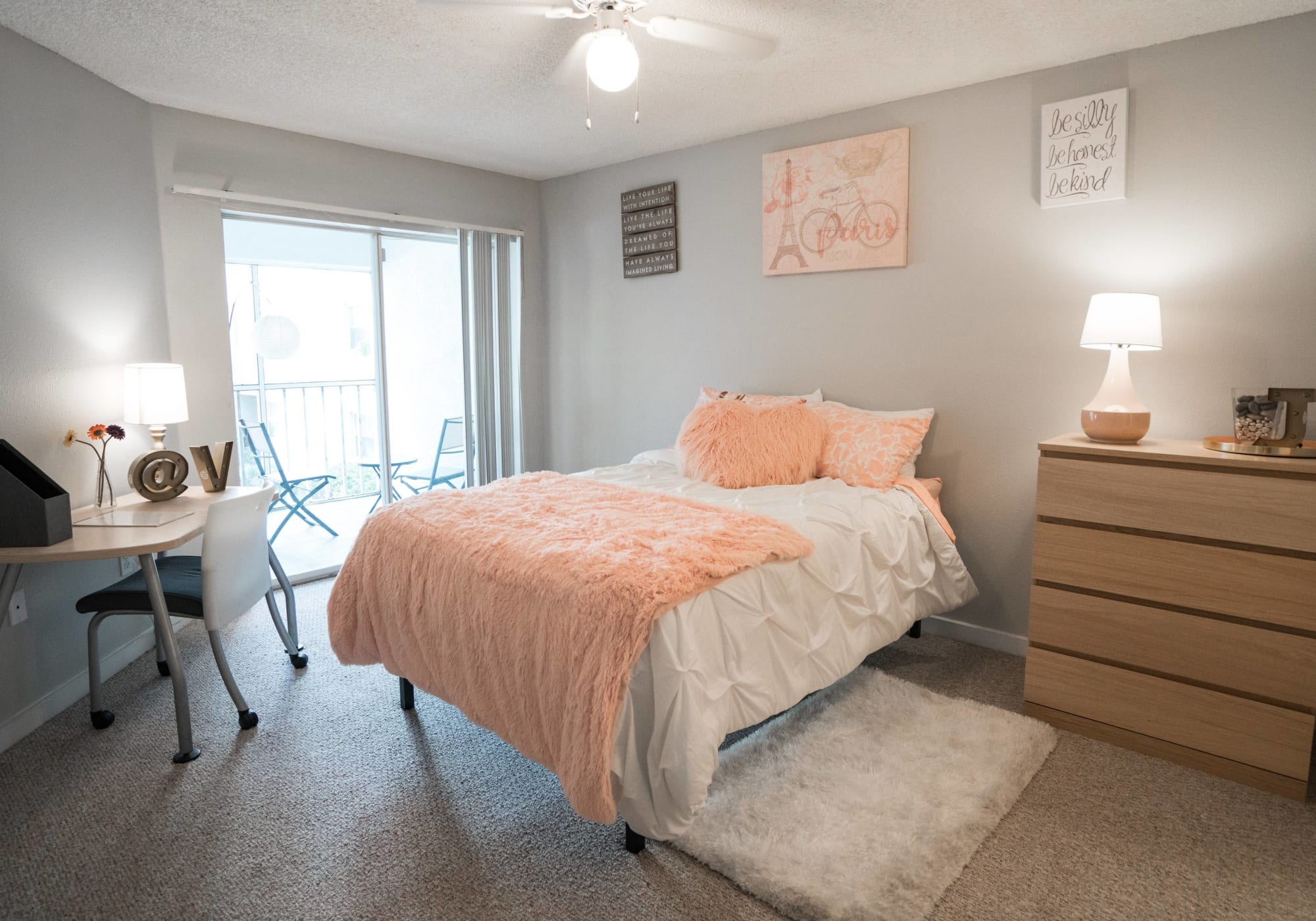 Tampa, FL Student Apartments near University of South