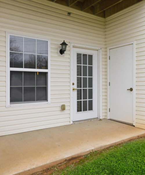 Beautiful entrance of the apartment home at Norwood Greene Senior Living in Marietta, Ohio