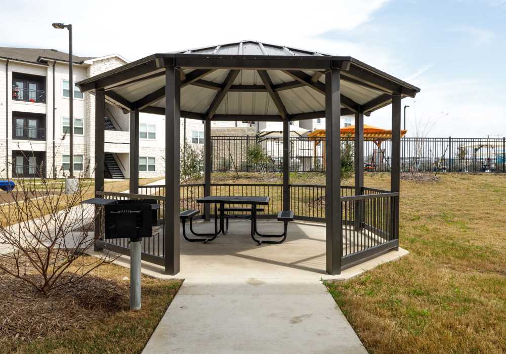 Patio area at Walnut Springs in Seguin, Texas
