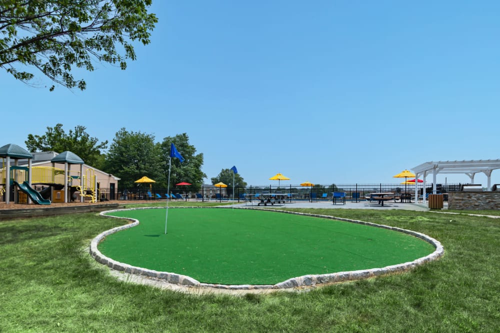 Putting green at William Penn Village Apartment Homes in New Castle, Delaware