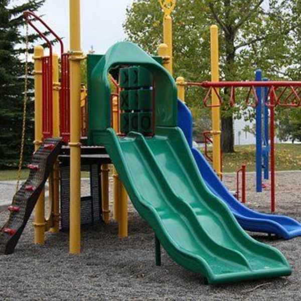 Rumrill Gardens offers a wide variety of amenities in San Pablo, California