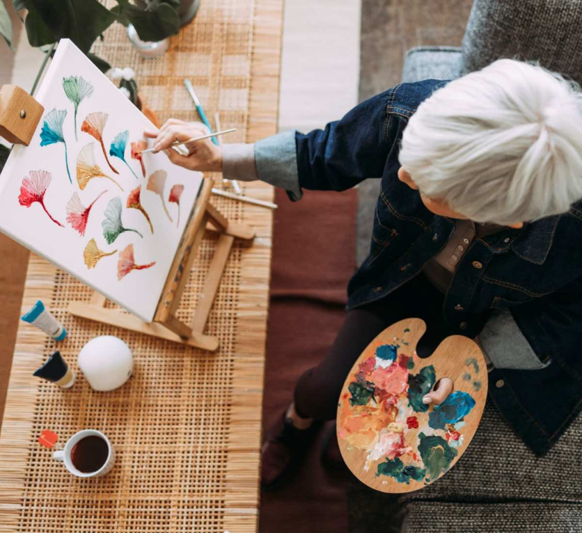 Resident painting at Harmony at Wescott in Summerville, South Carolina