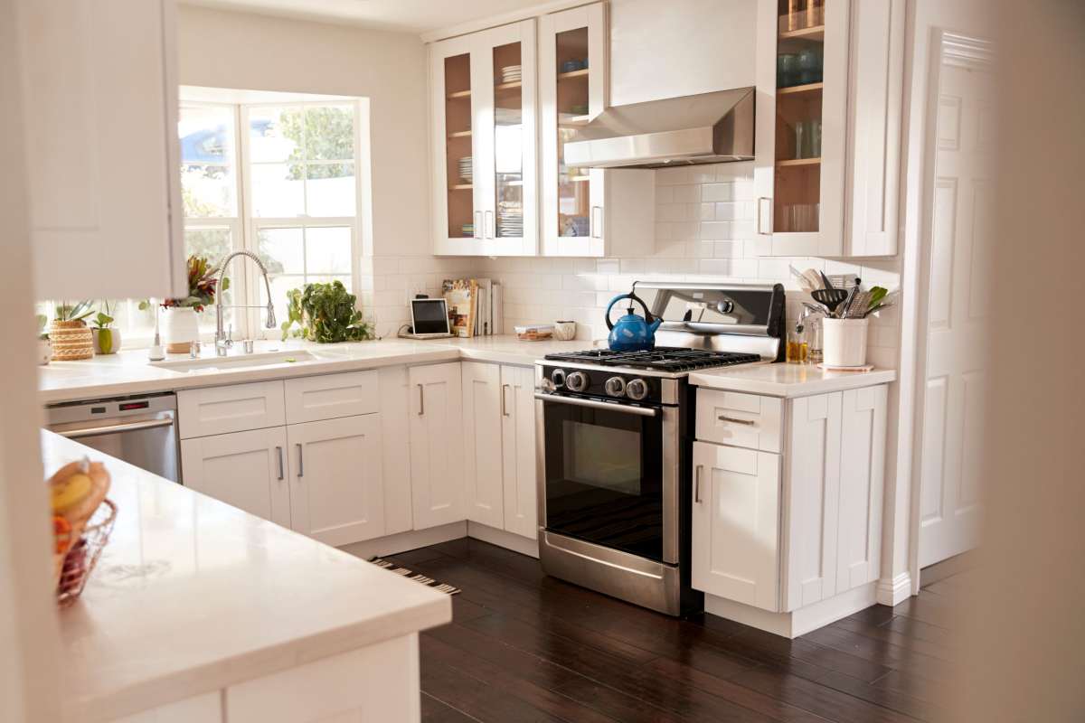 Kitchen at Brazoswood Apartments in Clute, Texas
